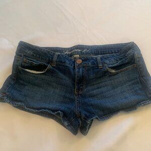 Forever 21 Denim Shorty Shorts size 31